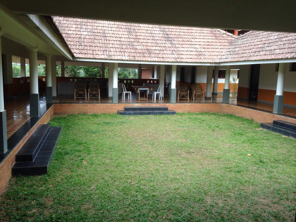 Stay Simple 3 Hills County Resort Kalpatta Buitenkant foto